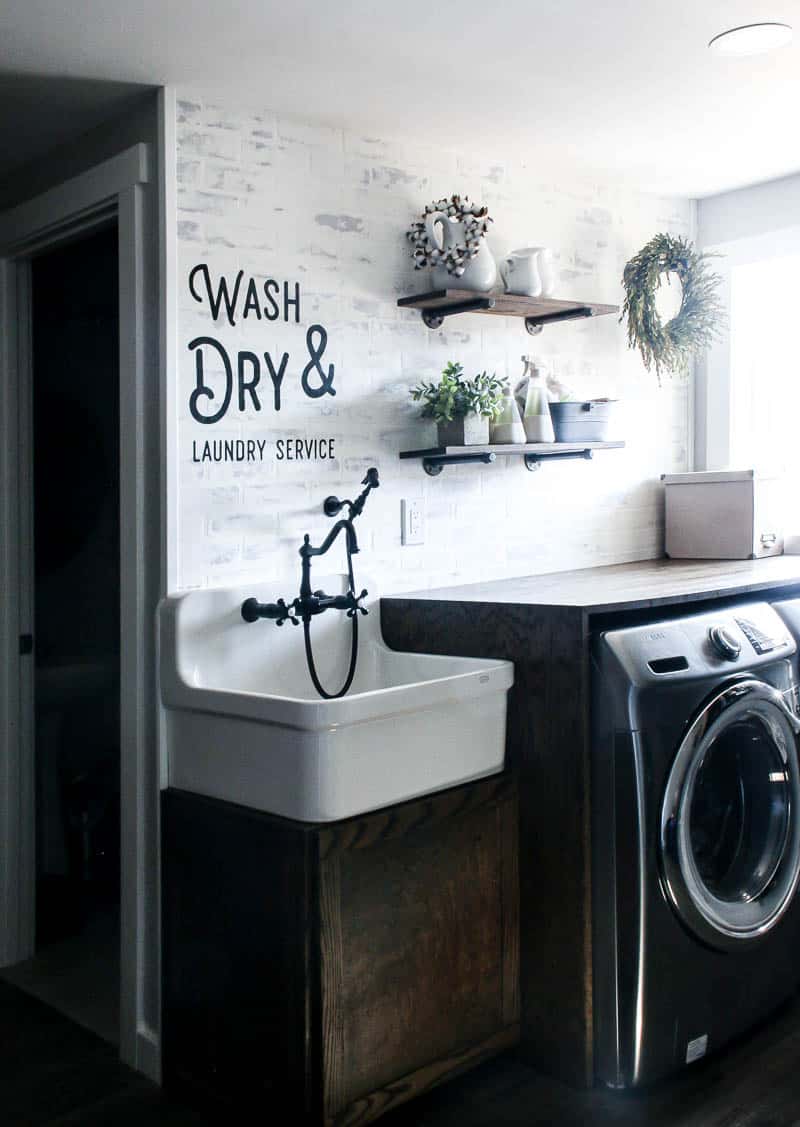 Wall Stencils in a Laundry Room