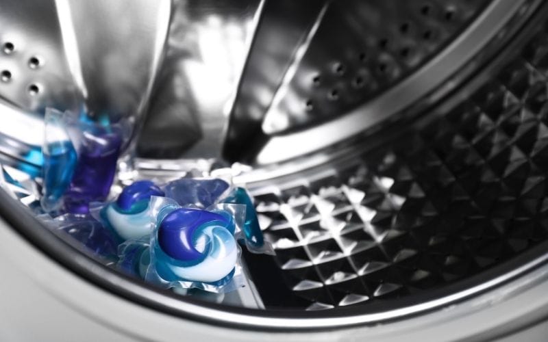 Pho to empty washing machine with washing machine pods inside