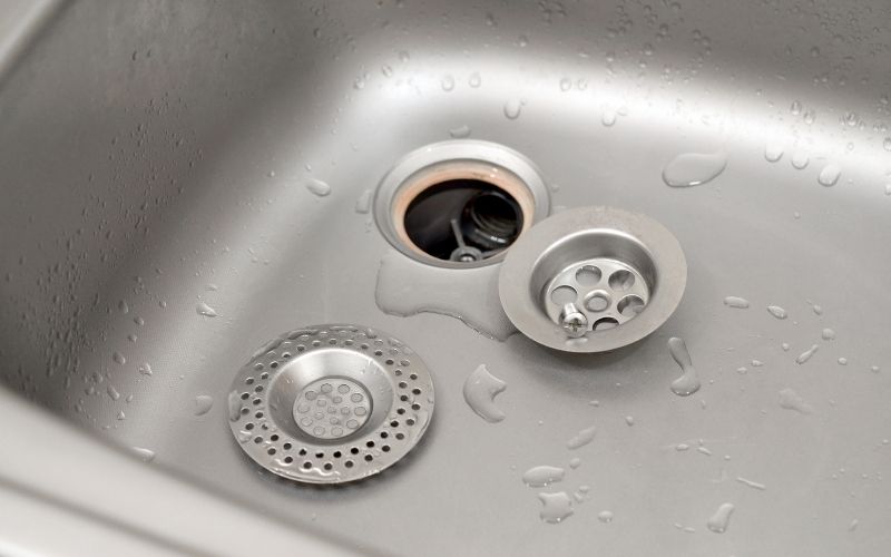 Photo of a clean and well-drained sink